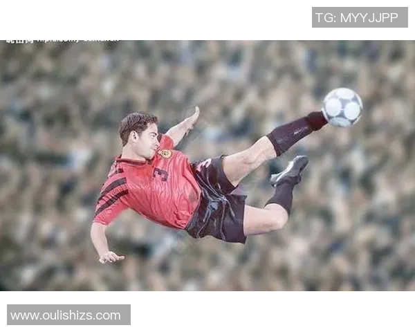 足球明星佩戴手套的精彩瞬间与时尚风格展示